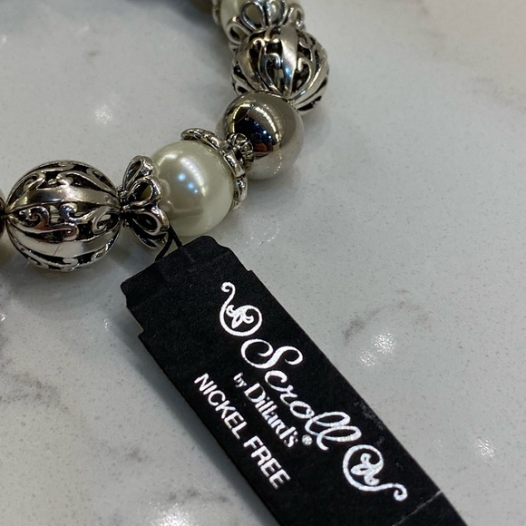 Scroll bracelet. Never worn. Retailed for $28. Asking $22. - Picture 4 of 6